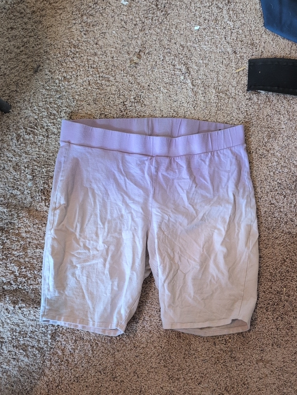 Women’s Lavender-Trim Bike Shorts - Soft Neutral Body